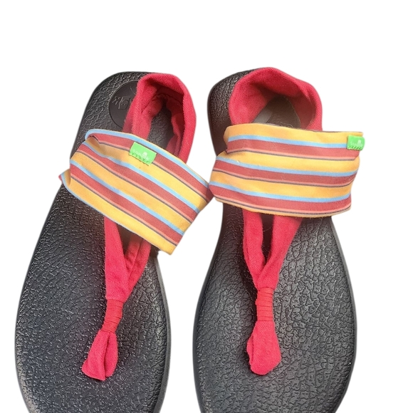 Sanuk Sandals - Picture 3 of 6